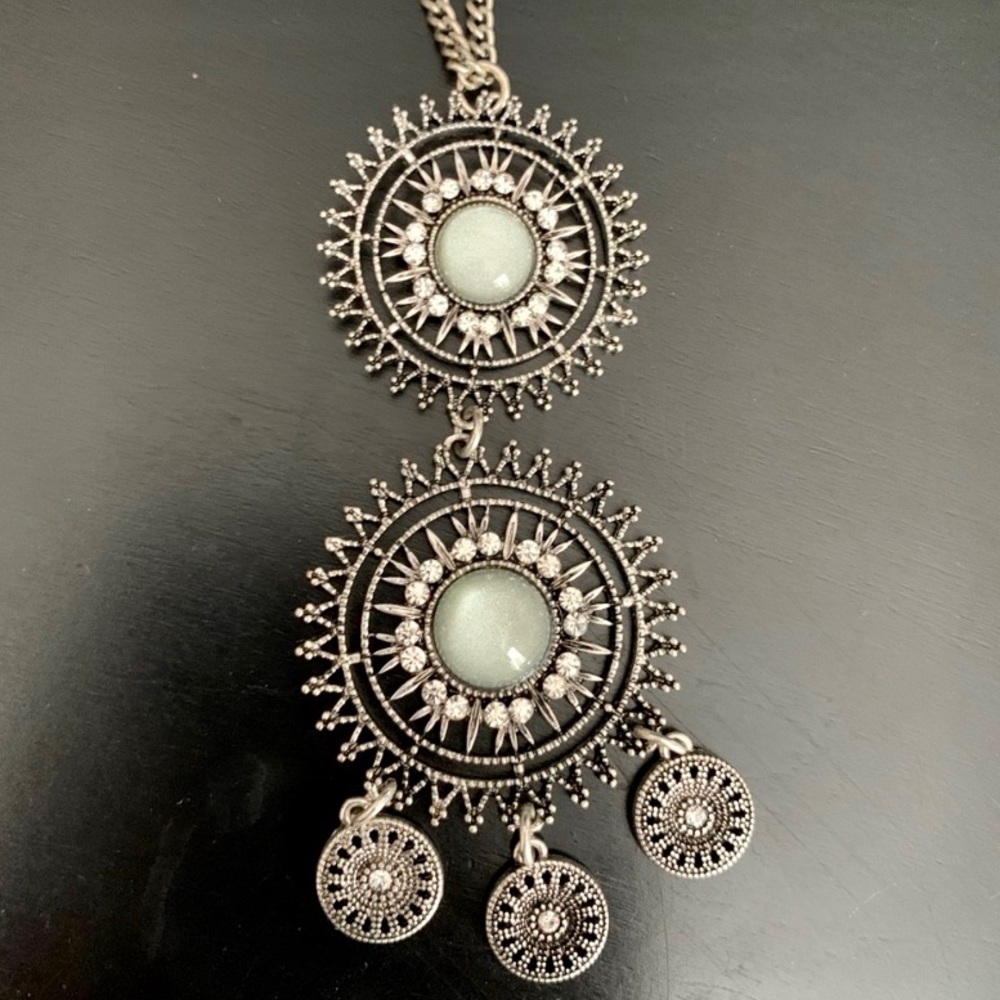 Long-Chain Necklace
